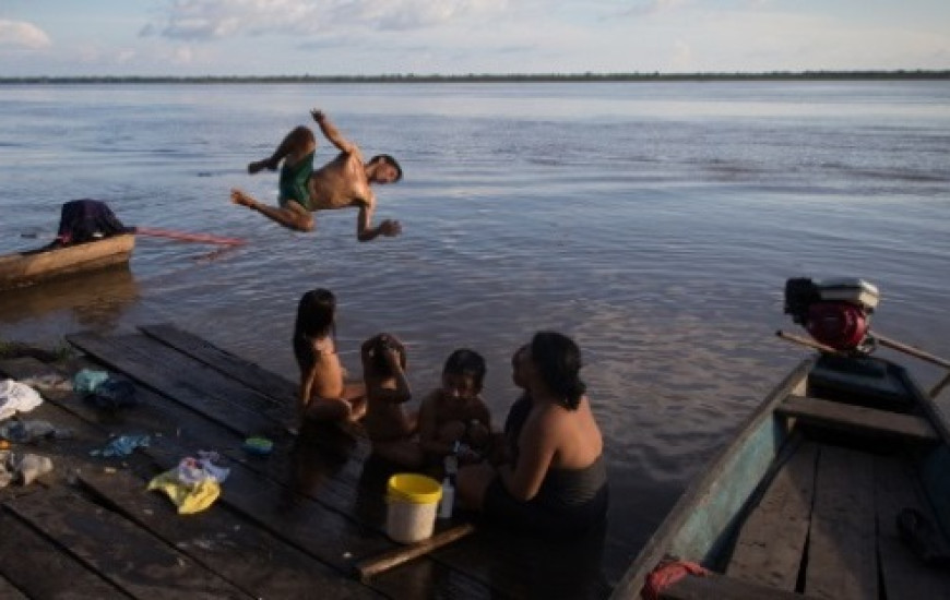 Seis em cada 10 crianças e adolescentes vivem na pobreza