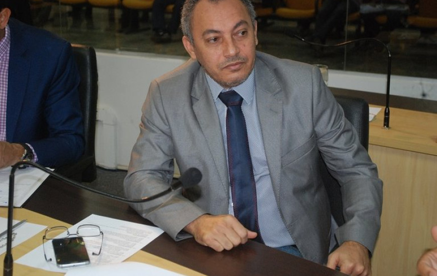 Vereador Marilon Barbosa diz que Folha deixou dívidas na Casa 