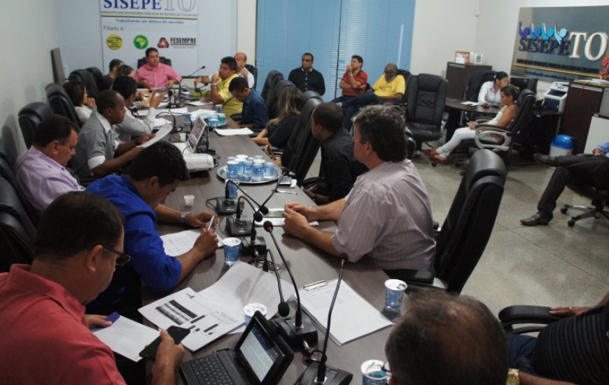 Sindicatos se reuniram nesta manhã no Sisepe