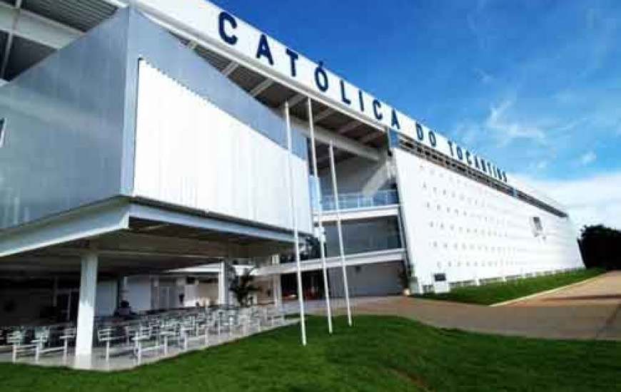 Católica seleciona docentes