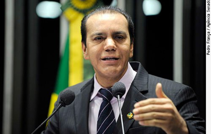 Senador Ataídes Oliveira