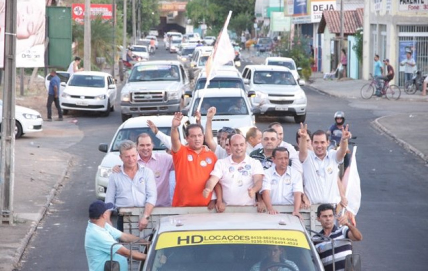 Sandoval Cardoso percorre ruas de Porto e região