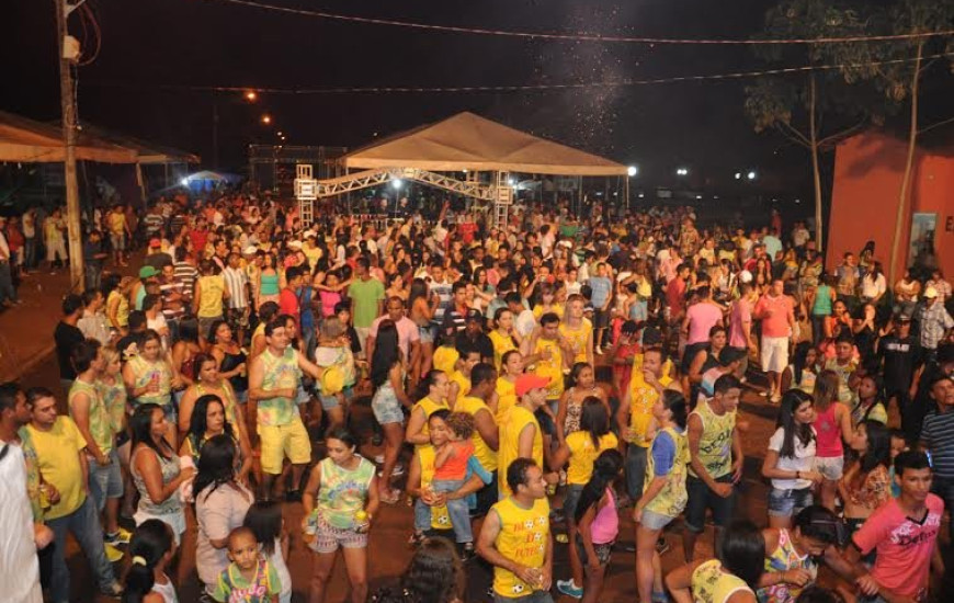 Milhares de foliões devem festejar em Santa Rita