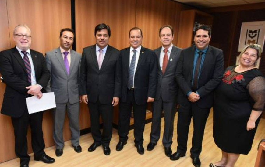 Senador faz pedido ao ministro da Educação, José Mendonça Bezerra Filho