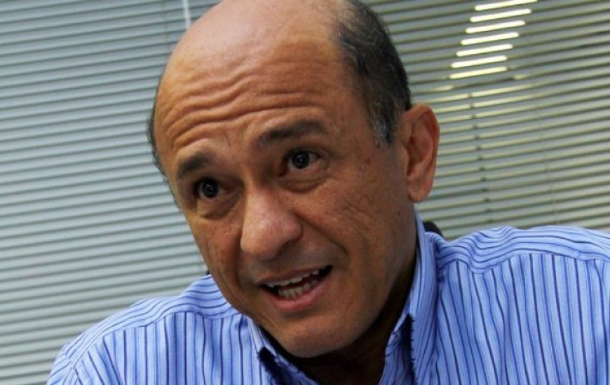 Lyvio diz que problema do governo é falta de caixa