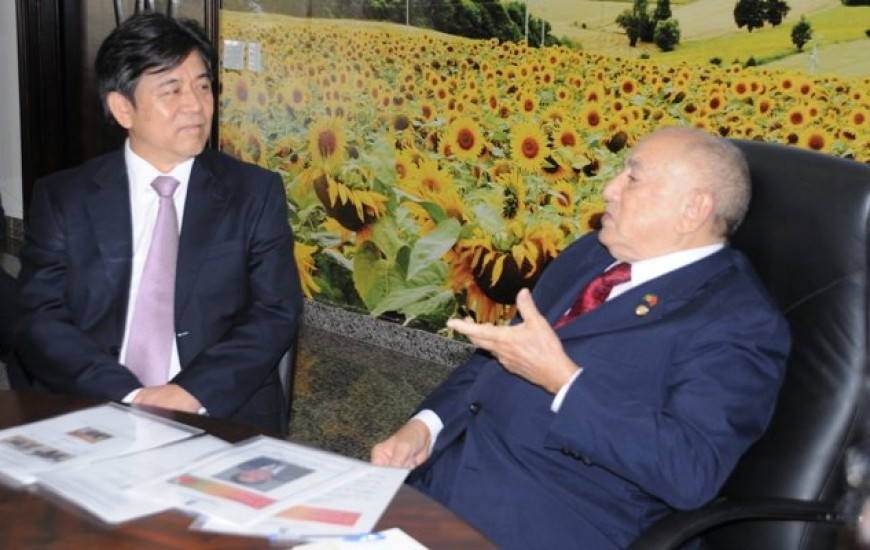 Governador e embaixador da China