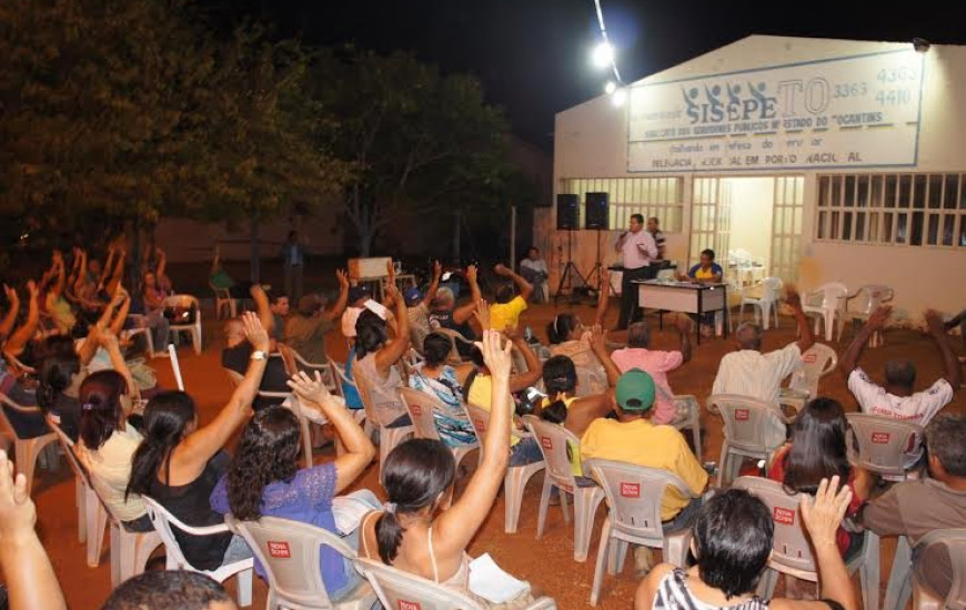 Assembleia de servidores de Porto Nacional