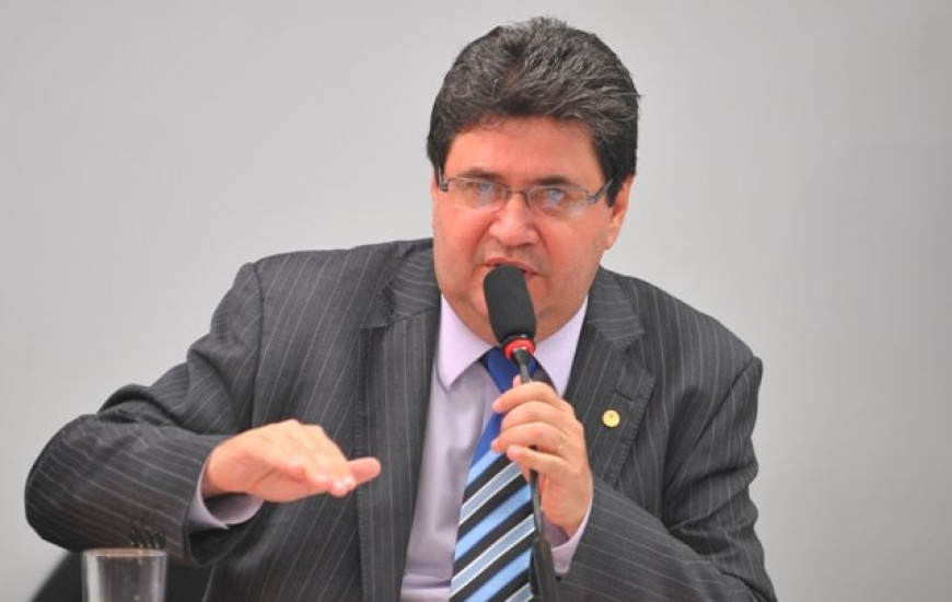 Deputado federal Júnior Coimbra
