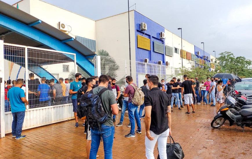 Candidatos no dia da avaliação psicológica do concurso da PM