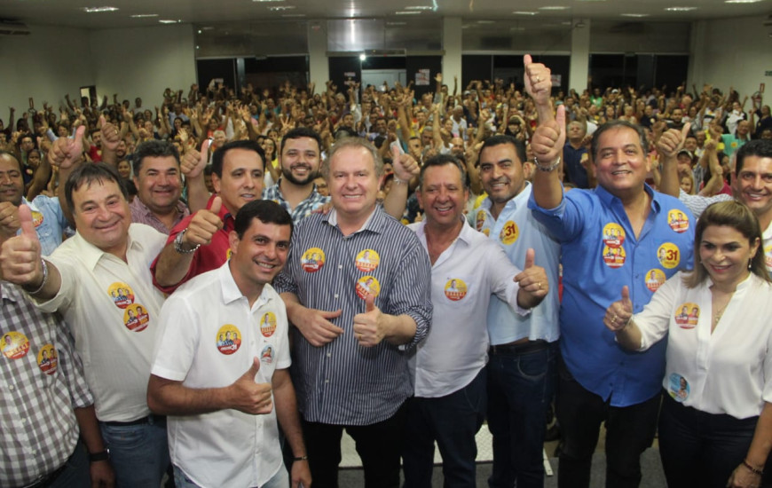 Carlesse participa de comício em Porto Nacional