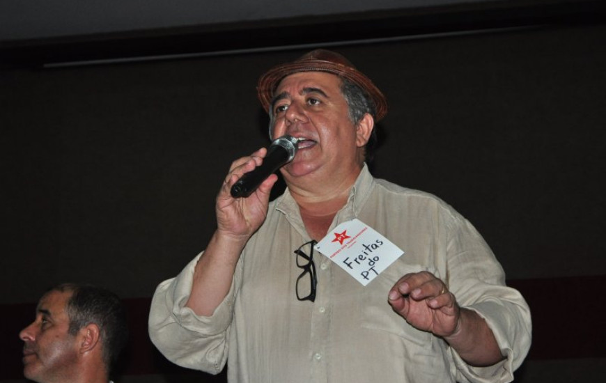 Freitas do PT diz que tem apoio de sindicalistas