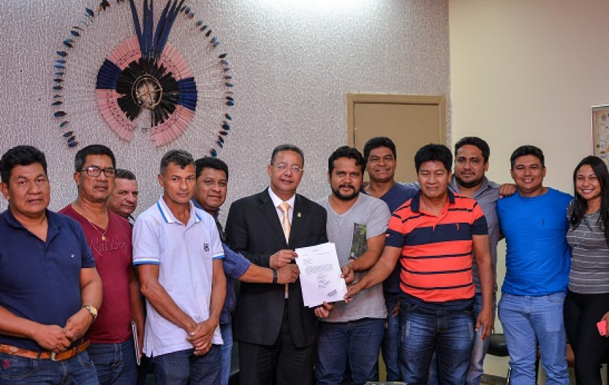  Tom Lyra recebeu reivindicações das lideranças Javaé