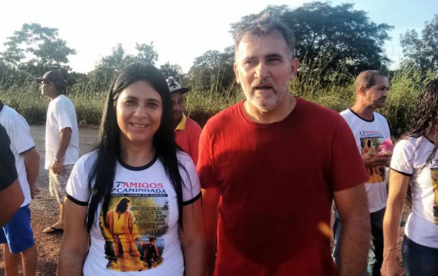 Amália Santana participa de caminhada