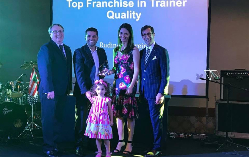 O casal Rudney e Fernanda com sua filha, Jean-Louis Van Doorne e Joe Hart