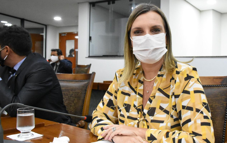 Deputada Claudia Lelis (PV)