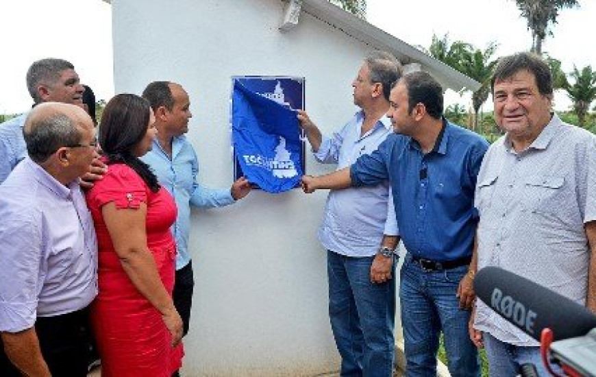 Governo entrega sistema de abastecimento