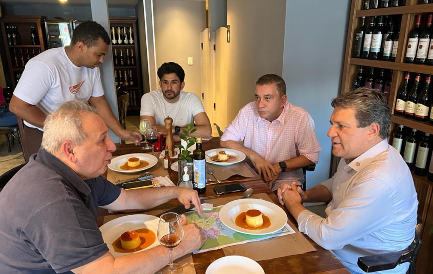 Em encontro recente, Amastha e Damaso em restaurante de Palmas