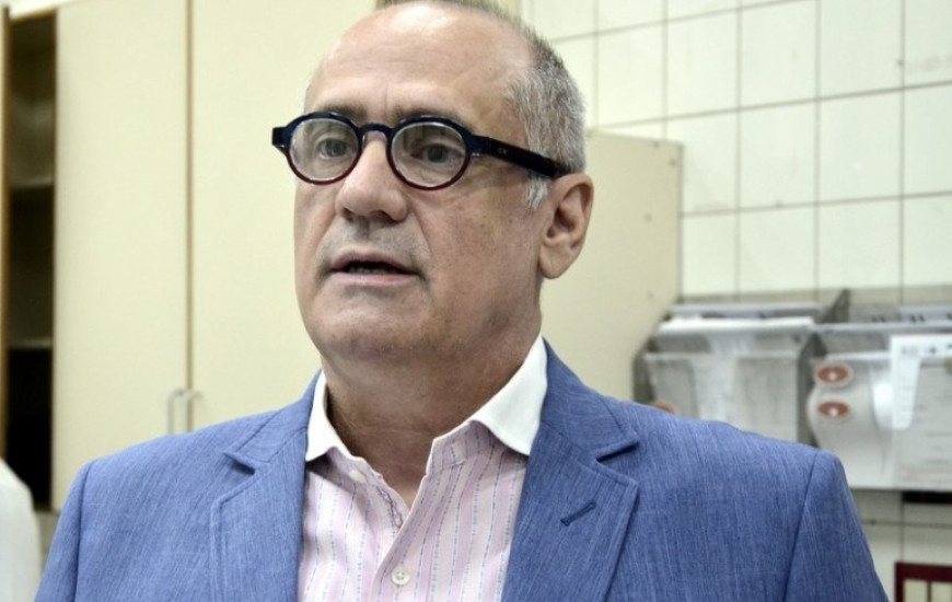 Tollini destaca empenho das equipes da saúde.