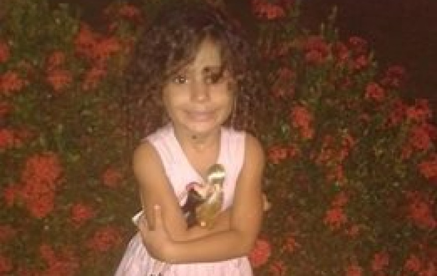 Thailani tem cinco anos e foi levada pela mãe