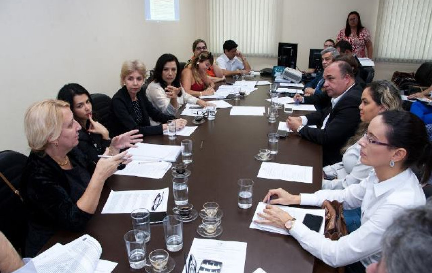 CNJ debate cessão de servidores da Sesau