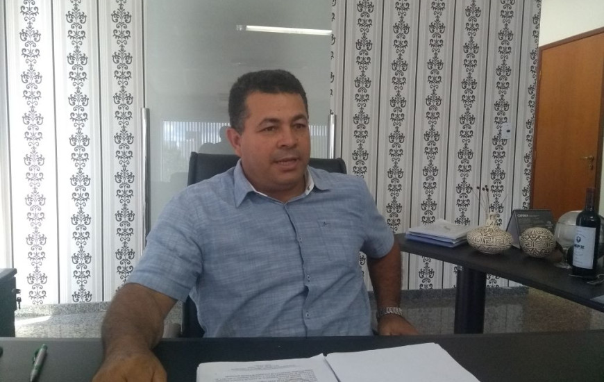 Folha tenta dialogar com bloco da oposição para aprovar projeto ainda este ano