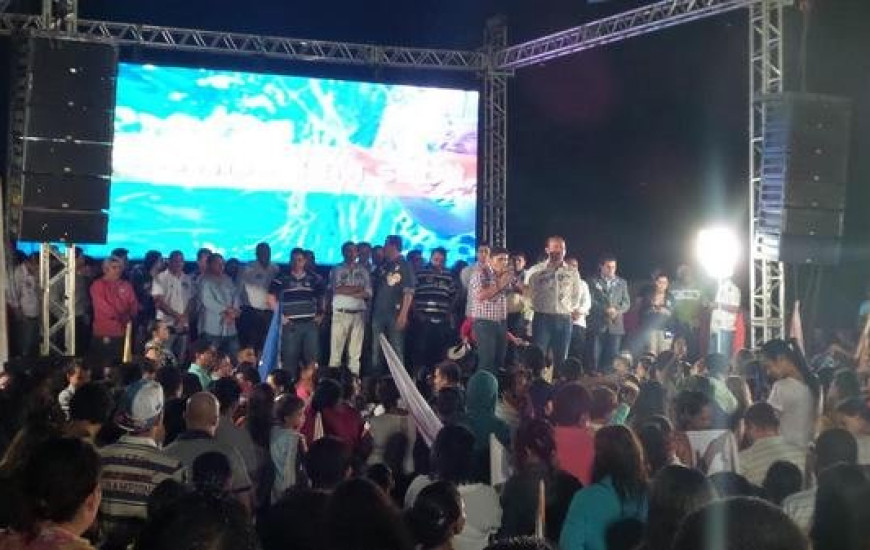 Comício em Taquaruçu com Negreiros e Sandoval