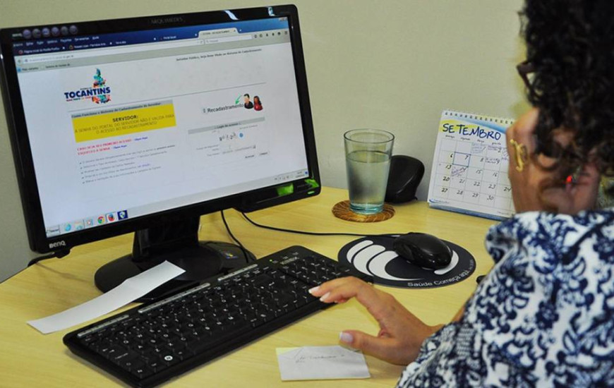 Servidores trabalham em jornada reduzida