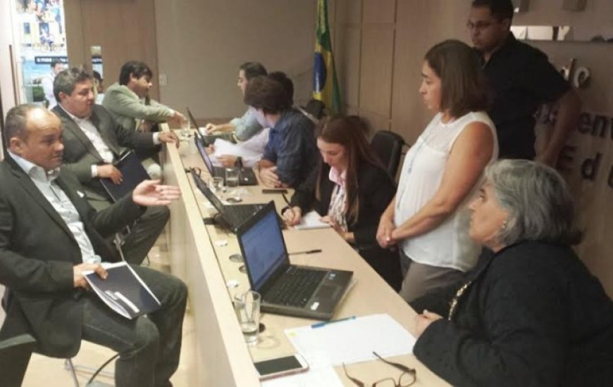 Prefeitos tiveram atendimento individual