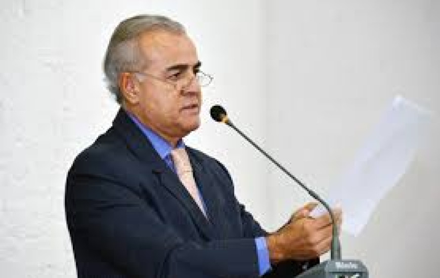 Paulo Mourão lamenta morte de amigo e presta condolências à família