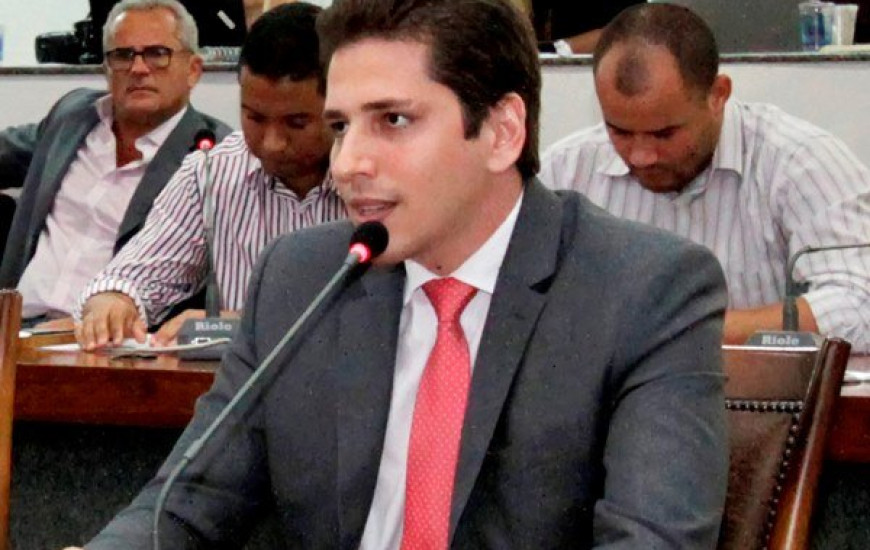 Olyntho vai representar o Brasil nos EUA