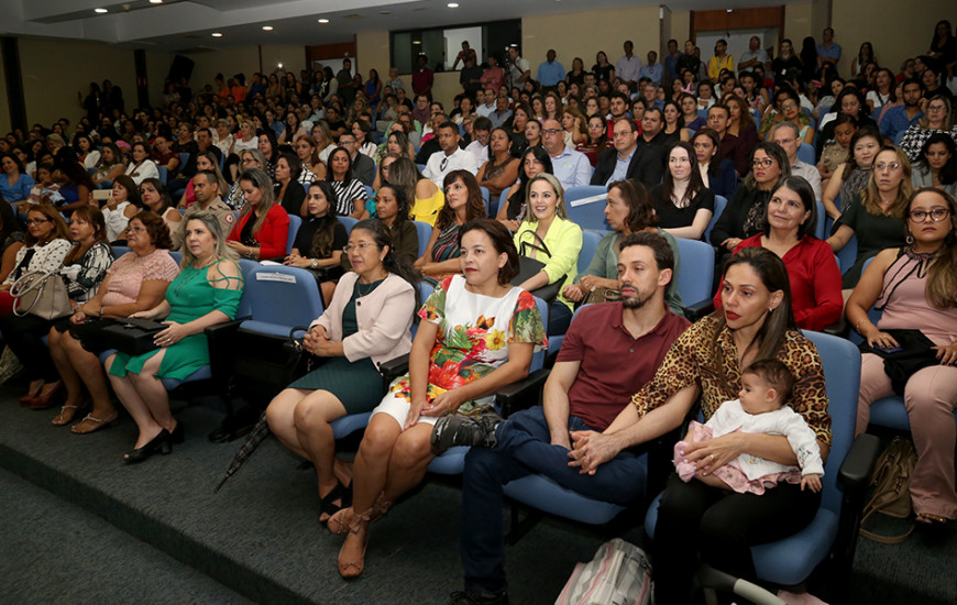 Servidores públicas são homenageadas no Palácio