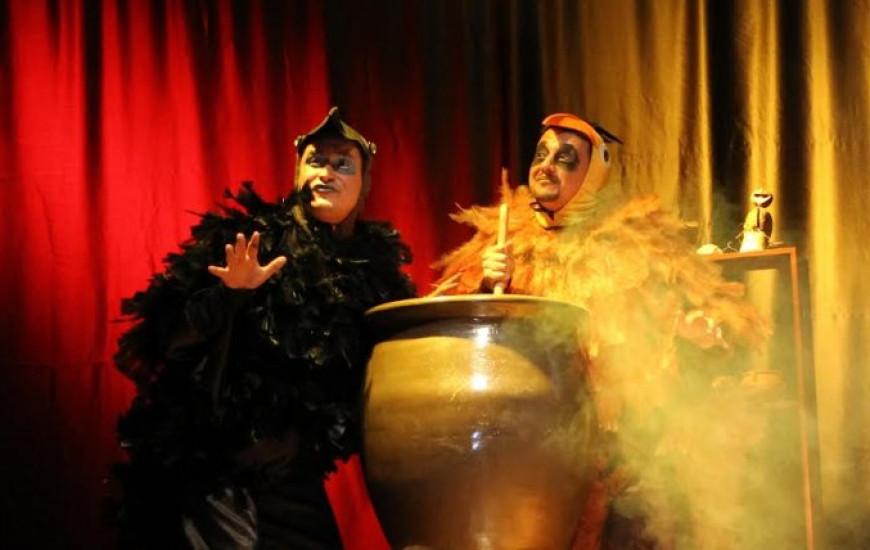 Espetáculo Poção do Amor, Aldeia Jiquitaia