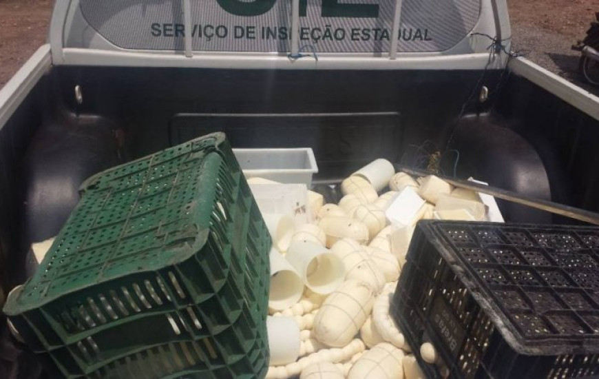 Queijo apreendido foi destruído em lixão