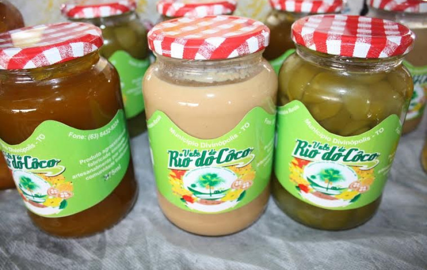 Polpas de frutas e doces