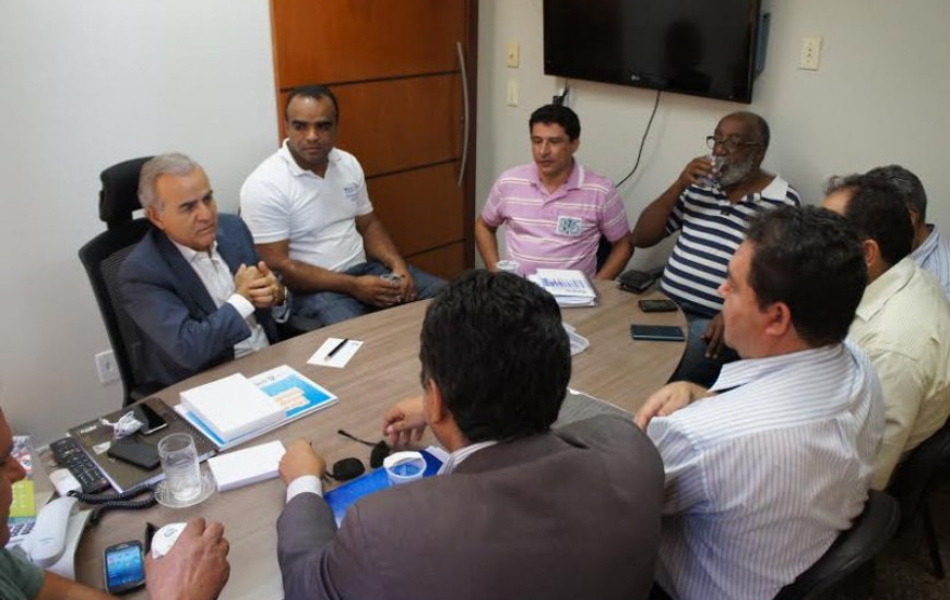 Deputado ouviu as demandas de entidades classistas