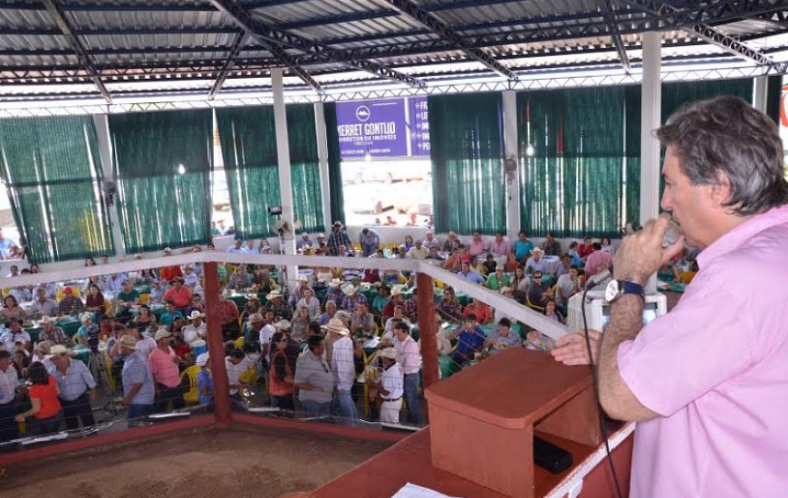 Leiloeiro Eduardo Gomes