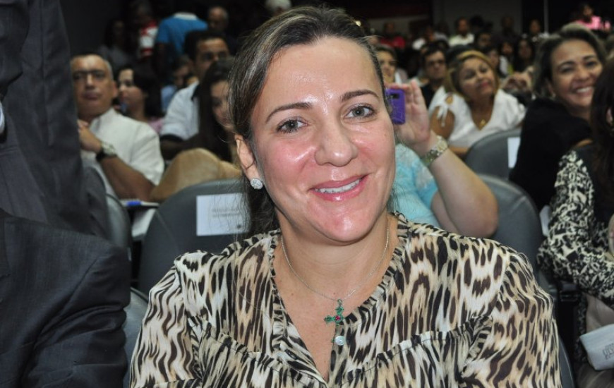 Dulce Miranda inaugura seu comitê em Palmas