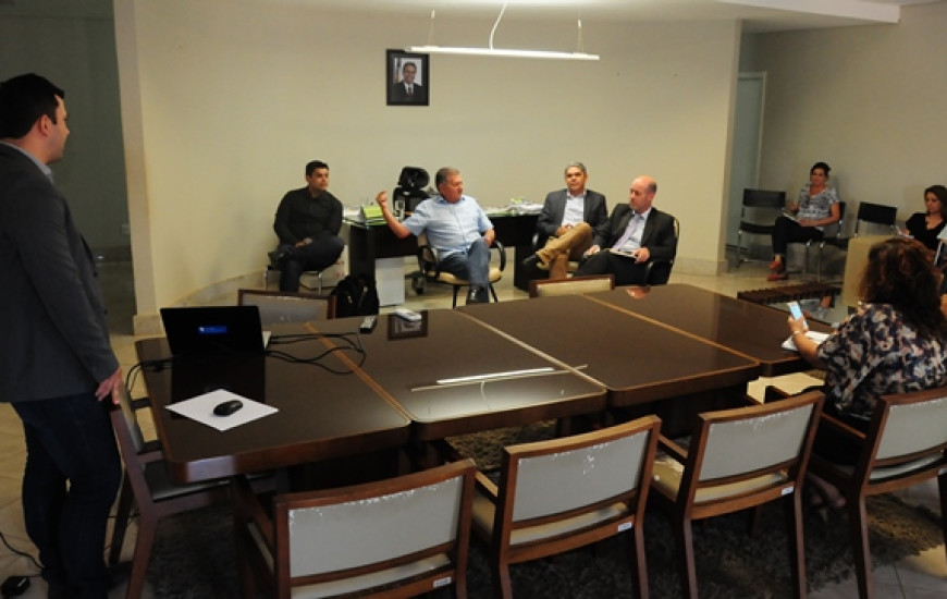 Representantes da Seagro em reunião com o embaixador