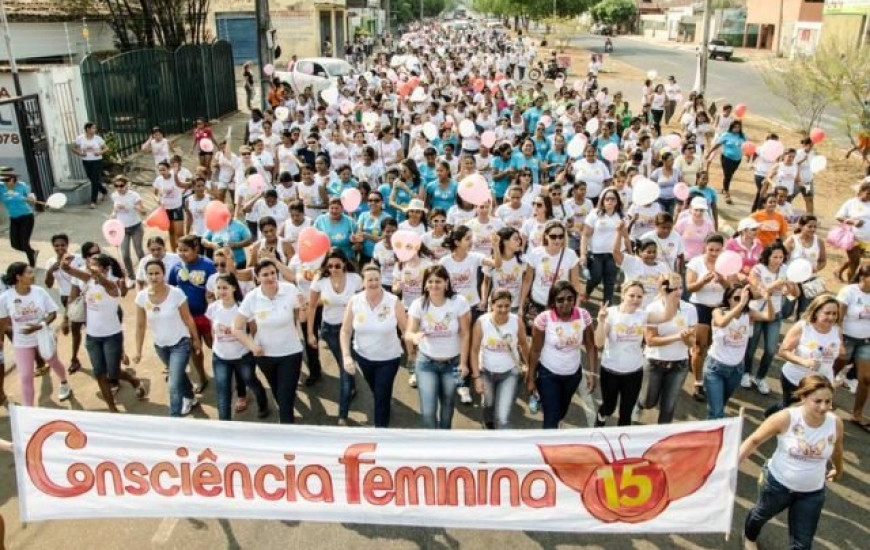 Movimento feminino em Porto Nacional