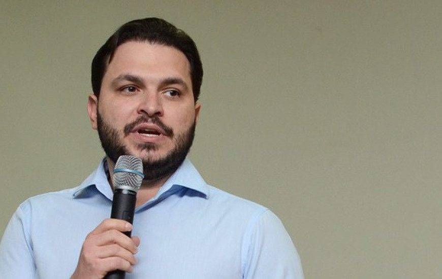 Claudio Schuller é um dos poucos remanescentes da gestão de Carlos Amastha